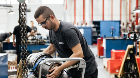 J9集团 迎来新里程碑：2023年再造作零部件达 10 万件